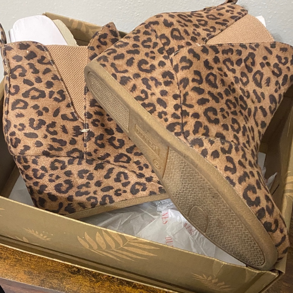 Leopard Print Ankle Booties